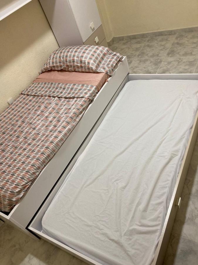דירות ולנסיה Apartamento A 100 Metros De La Playa Malvarrosa מראה חיצוני תמונה